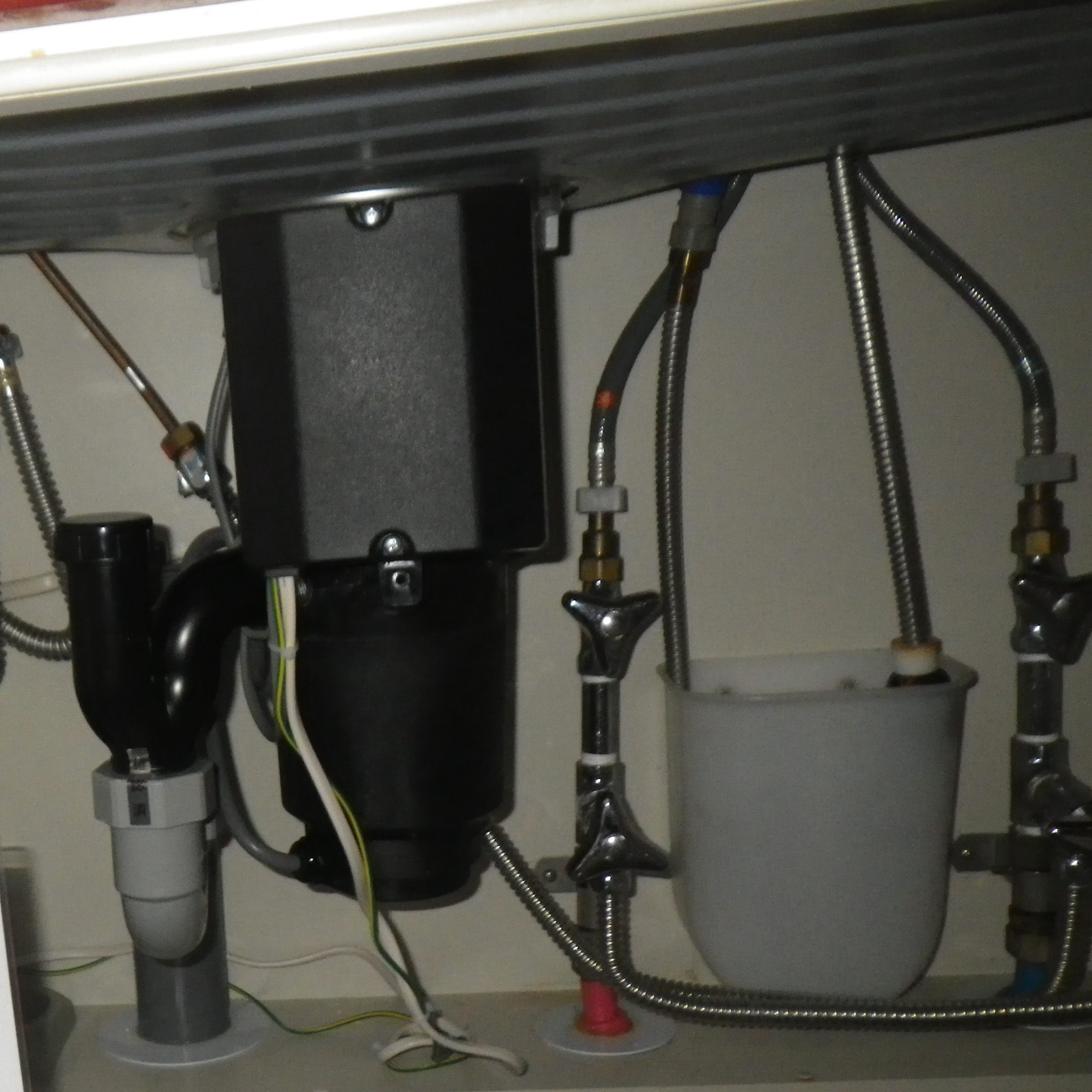 リクシル ディスポーザの交換工事