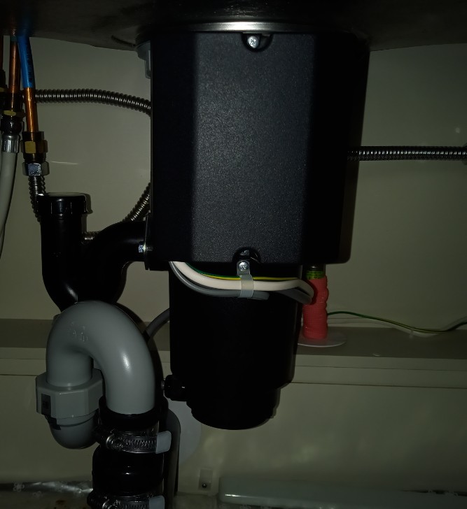 リクシル（LIXIL / INAX）ディスポーザ交換工事