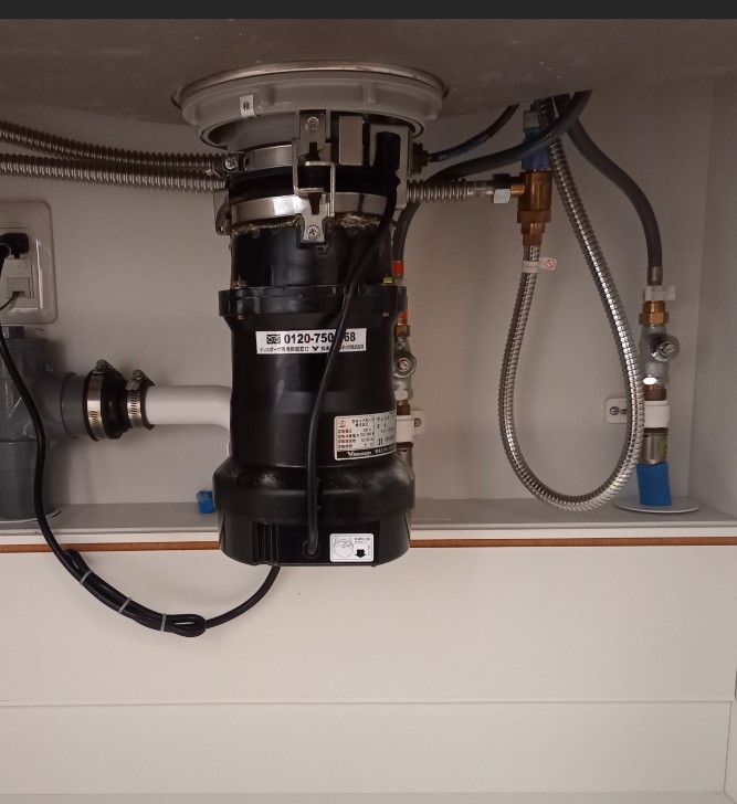 安永エアポンプ（Yasunaga） ディスポーザの交換工事