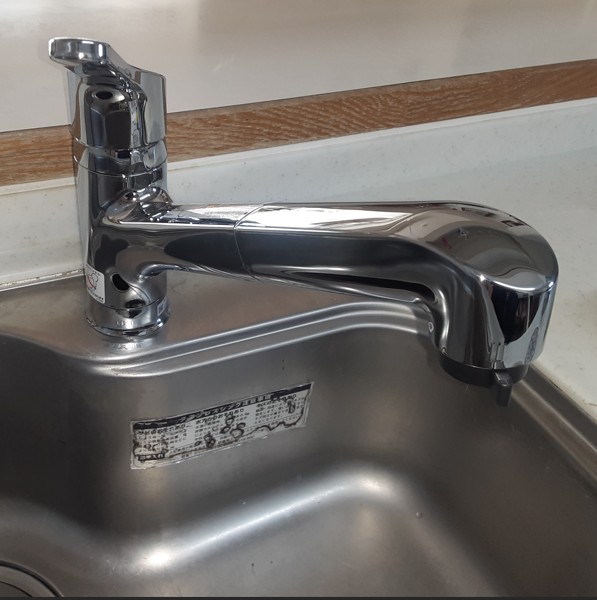 ディスポーザと水栓の交換工事
