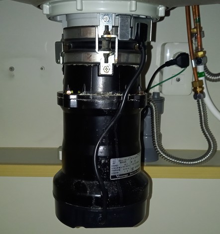安永エアポンプ　ディスポーザの交換工事