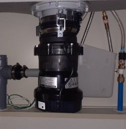 安永エアポンプ　 ディスポーザの交換工事