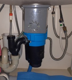 フロム工業　ディスポーザの交換工事