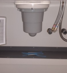 フロム工業　ディスポーザの交換工事