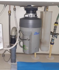 安永エアポンプ　 ディスポーザの交換工事