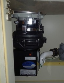 安永エアポンプ　 ディスポーザの交換工事