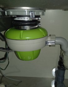 フロム工業　ディスポーザの交換工事