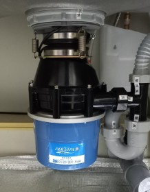 テラル　ディスポーザの交換工事