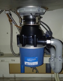 テラル　ディスポーザの交換工事