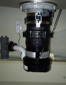 安永エアポンプ　 ディスポーザの交換工事