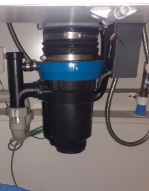 テラル　ディスポーザの交換工事