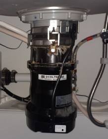 安永エアポンプ　 ディスポーザの交換工事