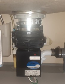 テラル　ディスポーザの交換工事