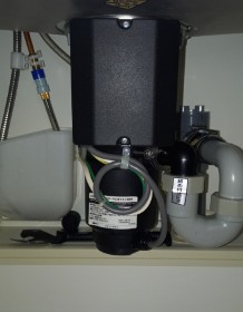 テラル　ディスポーザの交換工事